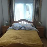 Moville Centre Apartment